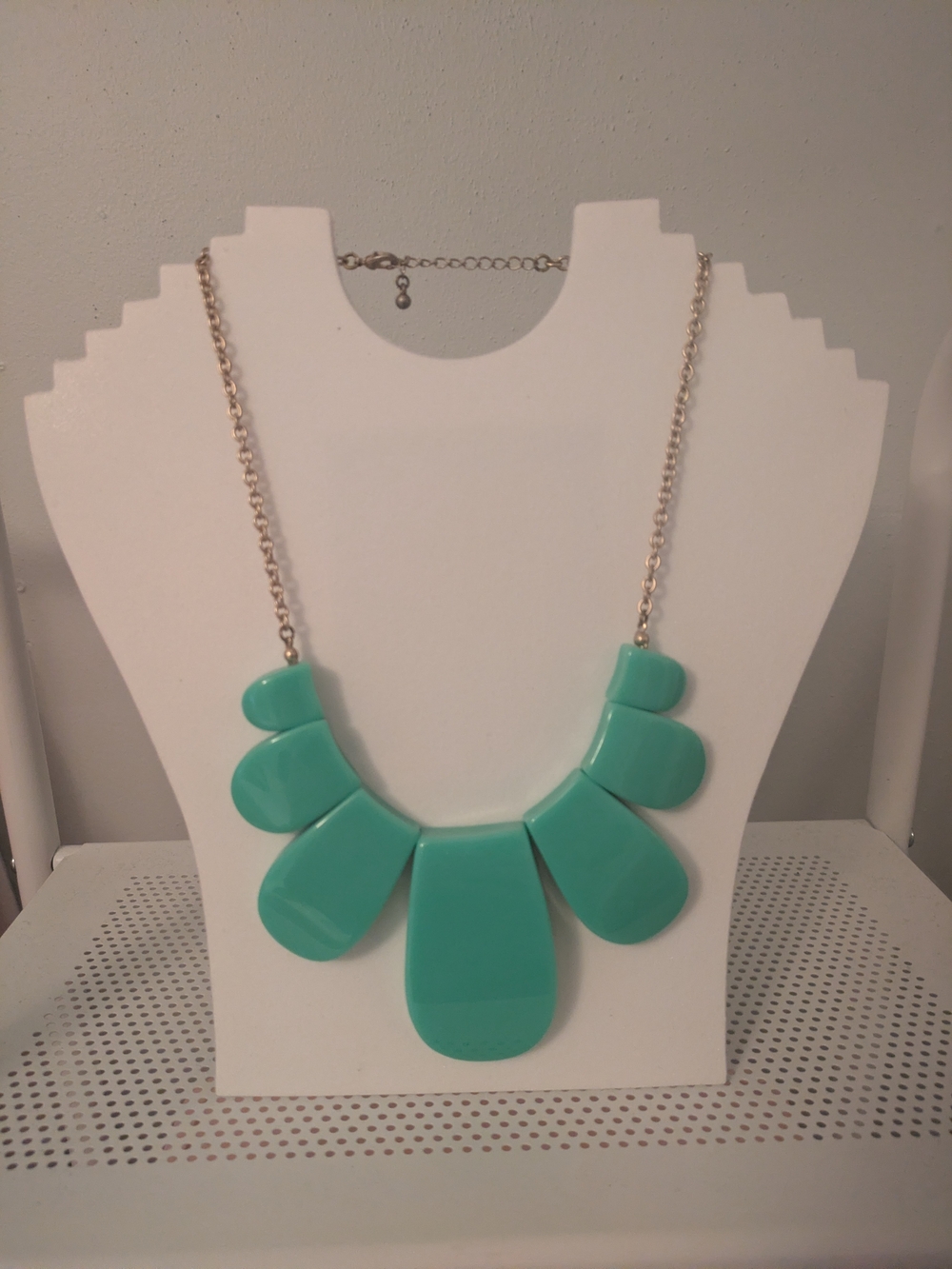 Green Enamel And Metal Chunky Boho Statement Bib Necklace Women's Jewelry